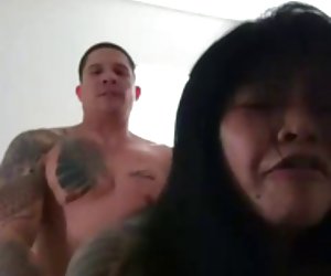 Asiatiske amatør jente blir rammet bakfra